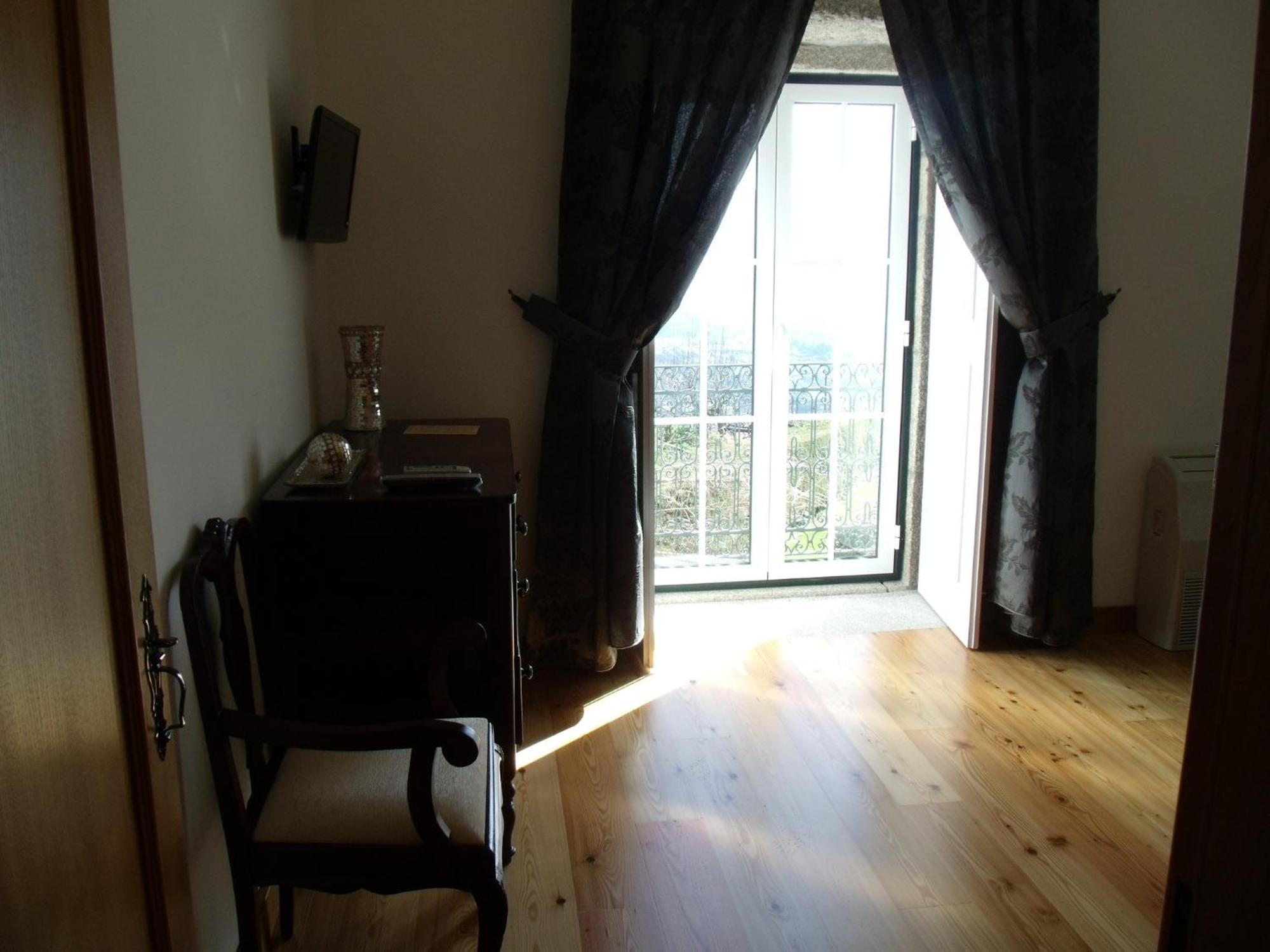 Quinta Da Casa Grande Pinheiro Pensionat Baião Exteriör bild