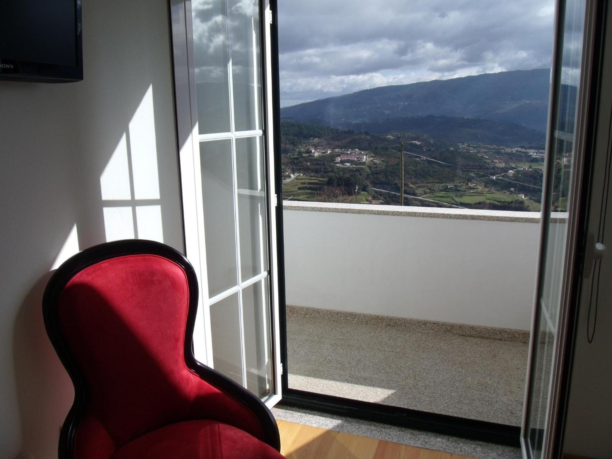 Quinta Da Casa Grande Pinheiro Pensionat Baião Exteriör bild